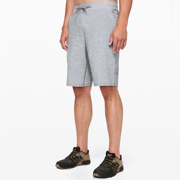 Lululemon T.H.E. Short 11" Liner Heather Allover Sea Salt Light Cast size large - Picture 1 of 6